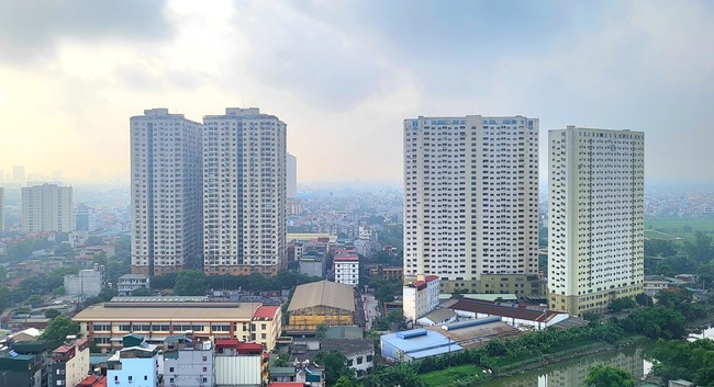 Nhiều người tìm mua chung cư ở Hà Nội dù giá cao chót vót- Ảnh 1.