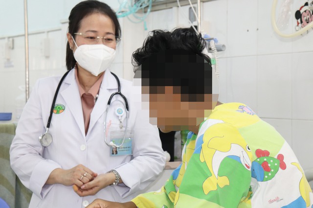 82 học sinh Trường tiểu học Linh Chiểu cùng nghỉ học không liên quan tới ngộ độc thực phẩm- Ảnh 1.