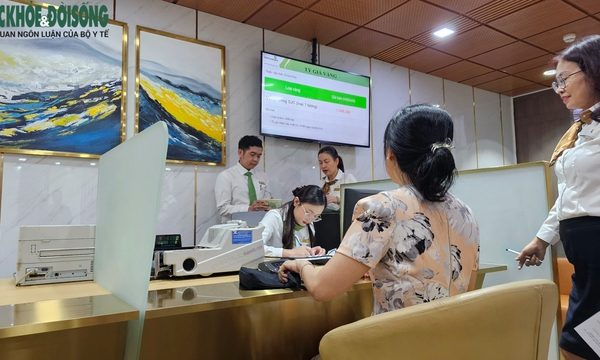 NHNN giữ nguyên giá bán vàng miếng 75,98 triệu đồng/lượng- Ảnh 1.