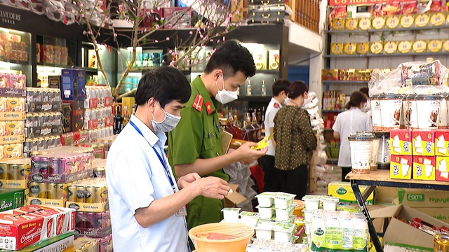 Thủ tướng kiện toàn Ban Chỉ đạo liên ngành Trung ương về an toàn thực phẩm- Ảnh 1.