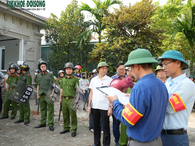 Hà Nội cưỡng chế công trình vi phạm trên đất công- Ảnh 1.