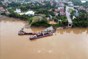 Vụ sập cầu Phong Châu: Tìm thấy thi thể nạn nhân thứ 4- Ảnh 1.